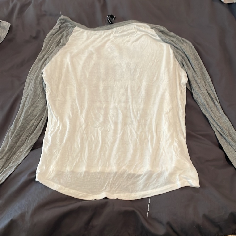 Soft Off The Shoulder Raglan Top - Picture 3 of 3